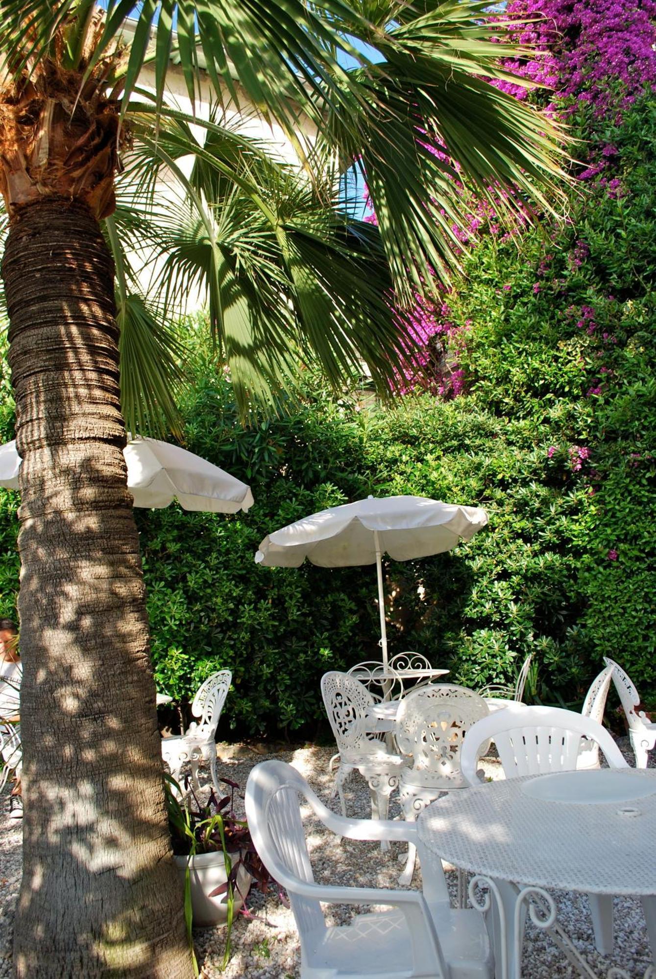 Hotel De Charme Regency Roquebrune-Cap-Martin Exterior photo