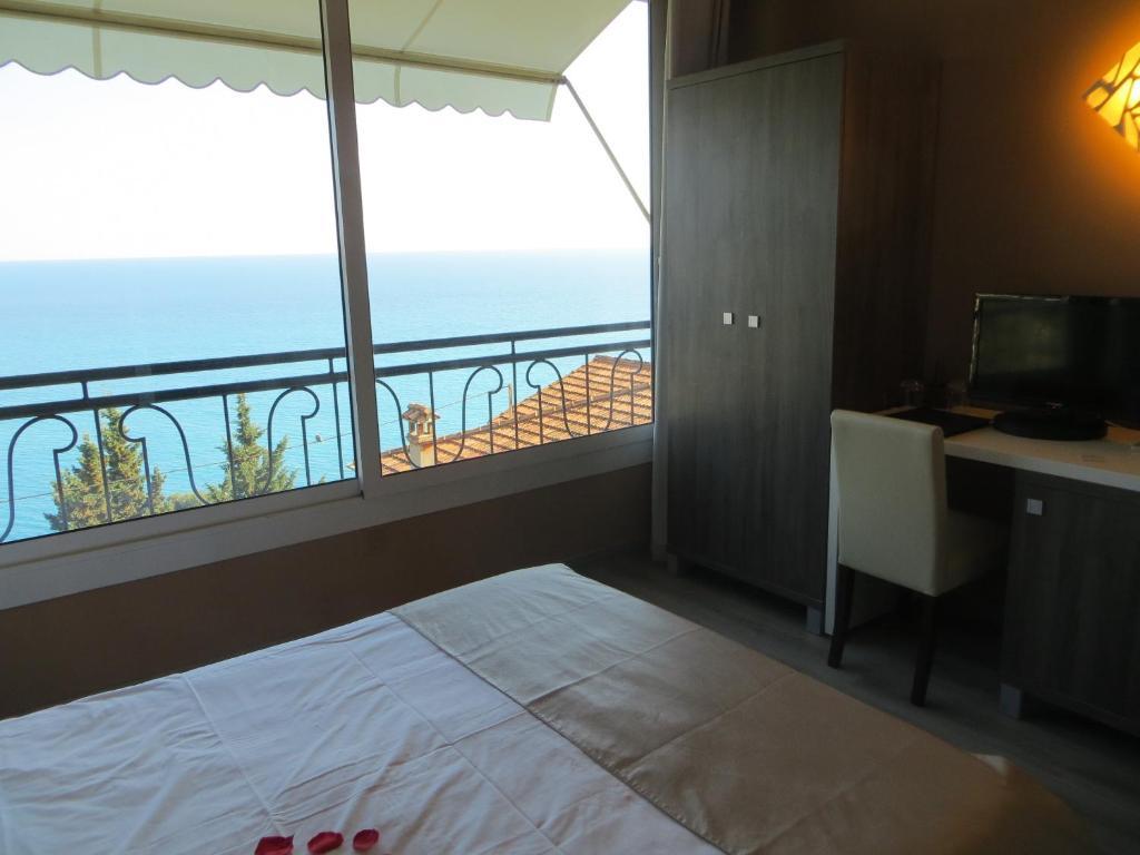 Hotel De Charme Regency Roquebrune-Cap-Martin Exterior photo