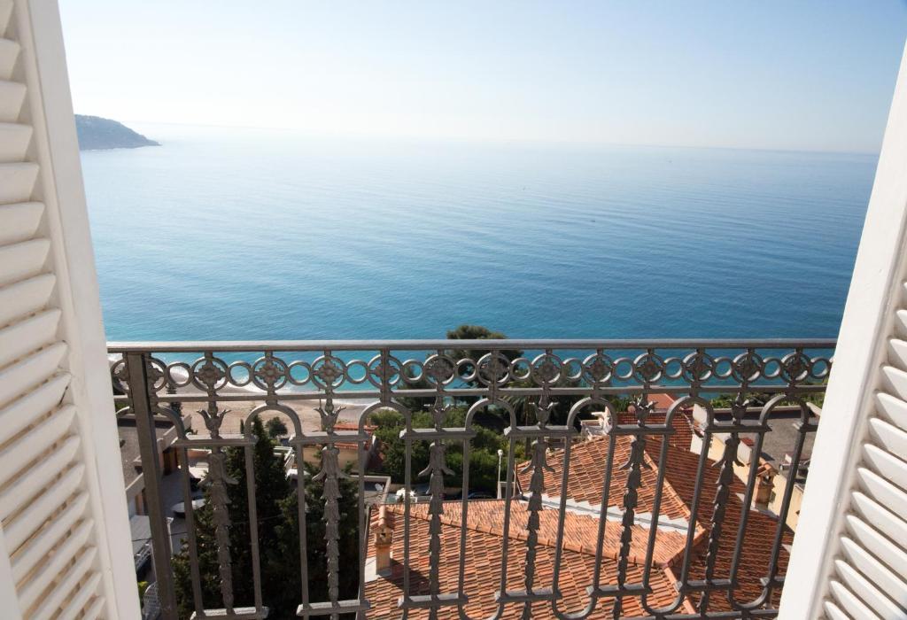 Hotel De Charme Regency Roquebrune-Cap-Martin Exterior photo